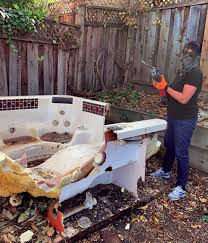 Best Garage Cleanout  in Hollins, VA